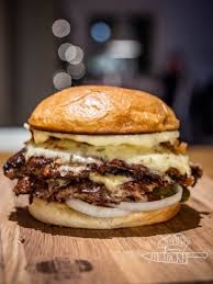 TRYFFEL SMASH BURGER
